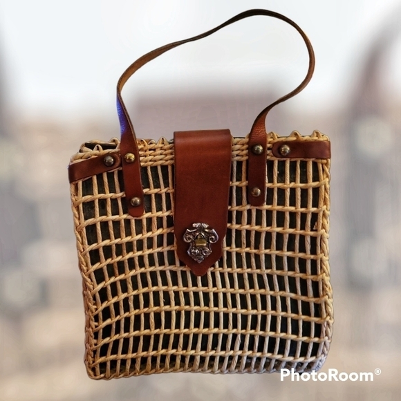 TRUE Vintage 1960s Straw Basket Satchel Tote Bag - Picture 1 of 9